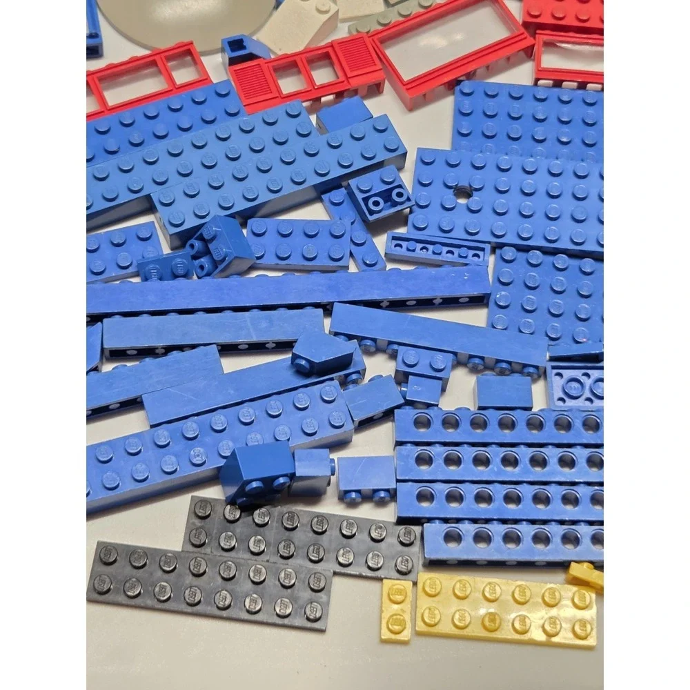 VINTAGE LEGO CLASSIC Space Legoland Town Lot Set Parts Wheels Windows Bricks